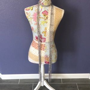 ⭐️ 5 for 15 Sale! ⭐️ Sparkly thin scarf